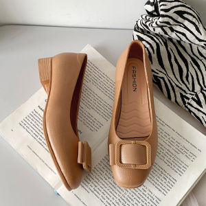 TKGril ฮิตไม่ไหว รองเท้าคัทชูแบบสวมแฟชั่น ทรงสวยสุภาพราคาสบายกระเป๋า แต่งอะไหล่เก๋ๆ ให้ฟิวสุภาพลูกคุณ รุ่นนี้สวมใส่ได้หลายโอกาส ทรงเป็นทางการมาก