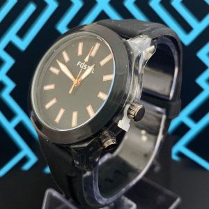 Jam Tangan Wanita Quartz Dengan Desain Silikon Karet Analoq Terbaru