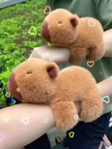 2024 Kawaii Capybara Animal Slap Snap Wrap Wristband Bracelet Capybara Plush Hand Ring Wristband Kids Toys Birthday Elegant Present