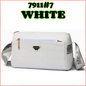 WOMEN SLING BAG HANDBAG CROSSBODY BAG BEG TANGAN WANITA FEMALE BAG BEG SILANG PEREMPUAN  STYLE KOREA CUTE BOLEH LETAK BANYAK BARANG READY STOCK