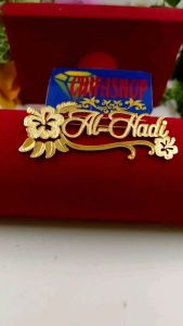 Bros Pin Papan Nama Hijab Elegant Ukir Nama Sendiri Custom Lapis Emas 24K