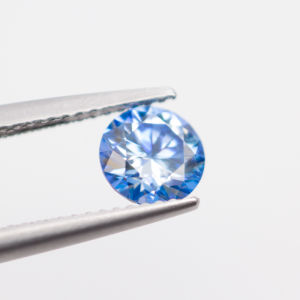 Letmecc Ice Blue Sky Blue Moissanite Loose Stone Lab เพชรอัญมณี VVS1รอบรูปร่าง GRA Cartificate สำหรับเครื่องประดับที่กำหนดเอง