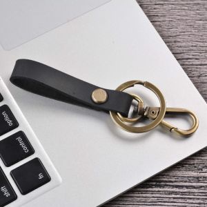 Unique Handmade Genuine Leather Retro Cowhide Car Keychain Creative Small Gift