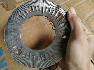Dao Nghiền Bằng Gang Gắn Máy Xay Vỡ Ngô