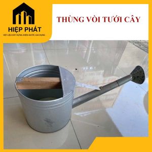 Thùng Vòi Tưới Cây 10 lít thùng thiết dung tích 10 lít Đường Kính 245cm Chiều Cao 255cm chiều dài vòi sen 34cm