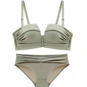 AMA NWE FASHION (ขายแยกชิ้น)ชุดชั้นใน+กางเกงใน ชุดชั้นในเซต ชุดชั้นในสีพื้น บราไร้โครง ใส่สบาย ผ้าลื่น ผ้านิ่ม ยกทรงดันทรง อกชิดขั้นสุด