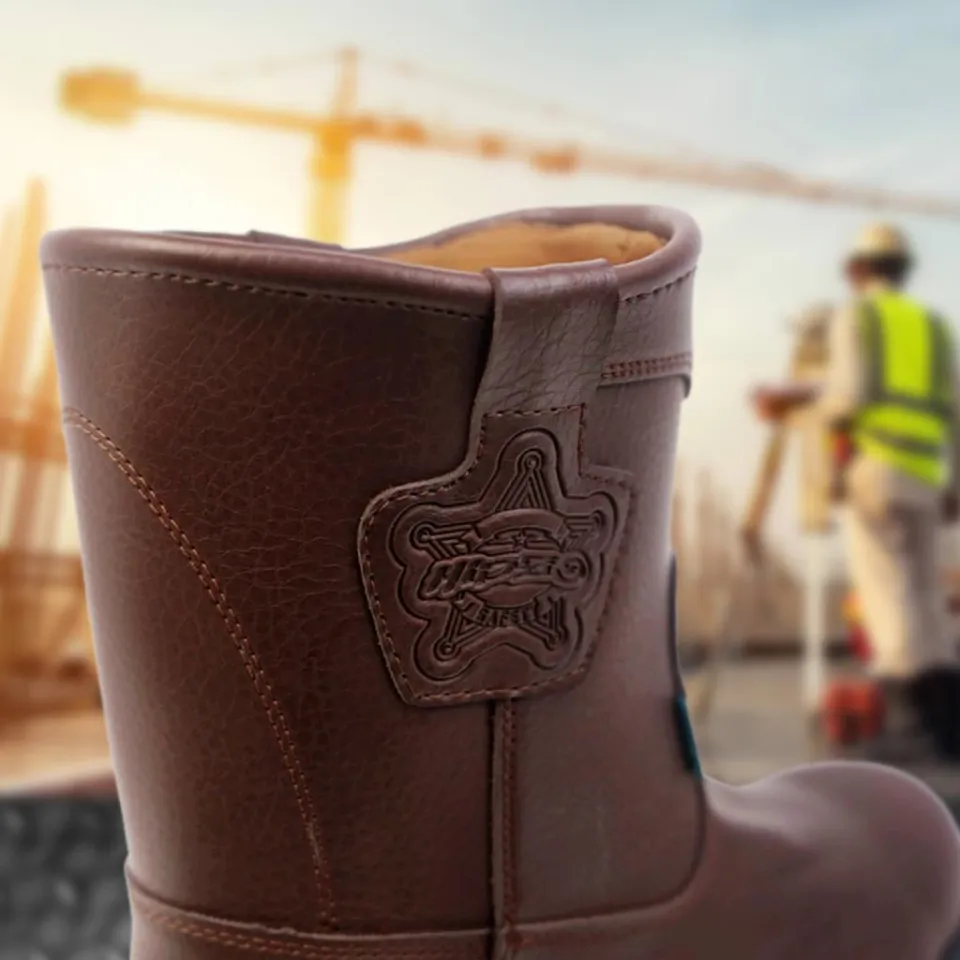 Hipzo Sepatu Safety Ujung Besi Boots Tinggi M056 Original 100