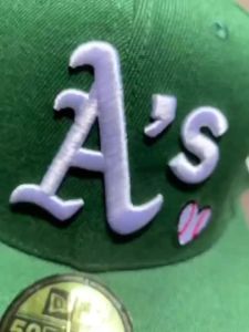 หมวก MLB New Era Jon Stan X Chicago White Sox สีฟ้า หมวกฟิตติดโลโก้ปักตัวอักษรบน Angel Jon Stan หมวกฮิปฮอปชายแบบปิดเต็มตัว