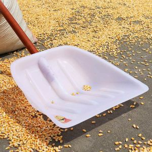 Xẻng xúc cỏ loại to Xẻng nhựa xúc thức ăn thóc ngô loại 1 Dương Ninh