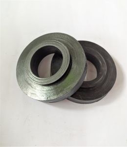 Karet Spacer Per Belakang Karet Peninggi Suspensi belakang Mobil Innova Fortuner Tebal 2 cm dan 3 cm