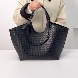Túi tote nữ mẫu mới họa tiết đan phong cách retro thời trang cao cấp dung tích lớn túi đeo vai đi làm.