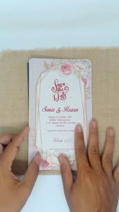 100 pcs Undangan Pernikahan Vintage F125