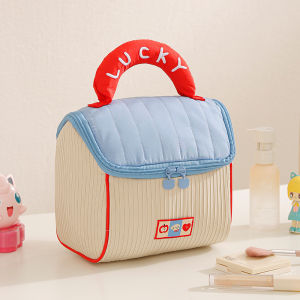 WRF111 Tas Kosmetik Lucky Make Up Kapasitas Besar Berbentuk Rumah Jinjing TKM