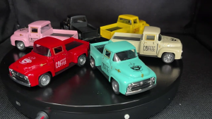 Mini Metal Coffee Truck Model Ornament with Removable Burlap Bag for Farmhouses Aesthetic Tiered Tray Shelf Decoration