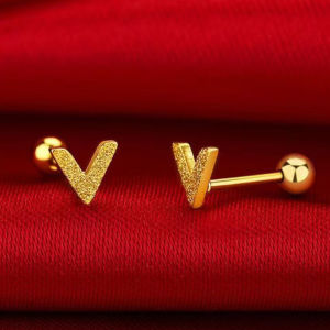 Elegant Small Stud Earring Gold Heart Star Stylish Hypoallergenic Earring for Women Girls