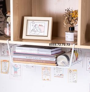 Rổ đựng đồ bằng sắt gắn bên dưới bàn tủ