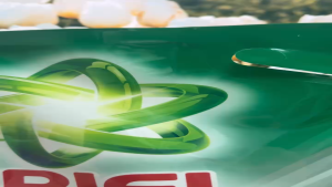 Nước Giặt Ariel Hương Nắng Sớm Cửa Trước 10X Túi 2.7kg
