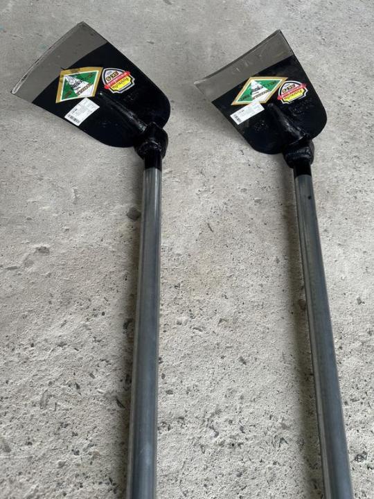 จอบ ตราจระเข้ ด้ามเหล็ก 2-3 ปอนด์ สำหรับขุดดินแข็ง