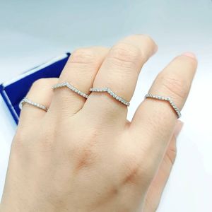 Cincin Aurel Perak 925 Lapis Emas Putih Model Aurel Fuji - Perak 925 Murni