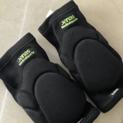 KNEEPAD CLASSIC V2 JONAS BLACK NEW
