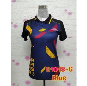 LENGAN PENDEK BAJU JERSEY KOLAR PEREMPUAN YANG SLIM CUT (CUTTING KECIL)