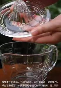 Máy vắt chanh bằng tay dung tích lớn dùng để vắt trái cây tại nhà máy vắt nước cam và các loại quả có múi nhỏ.