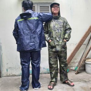 Bộ quần áo đi mưa có nón cho nam và nữ vải dù có 2 loại rằng ri và bộ xanh có tứi đựng đẹp   - áo mưa bộ có nón  - áo bảo vệ - ao mua bo  -