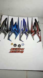 STRIPING RX KING 2004 HITAM SILVER SATU SET EMBLEM TIMBUL BONUS STIKER OK GARANSI 3TAHUN KUALITAS TERBAIK