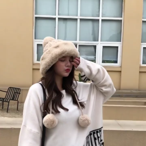 Sweet Cute Casual Warm Cold-proof Woolen Hat Fashion Plush Ball Knitted Hat With Pom-Pom Beanie Hat for Women Ladies