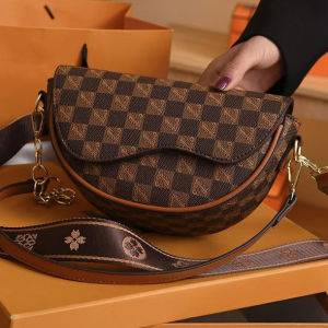 1715 ( READY STOCK ) PU SLING BAG EU FASHION HOUSE