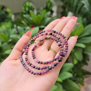 Q551 Chuỗi 3v Tourmaline nhí đa sắc không kén mệnh - Phong Thủy TUDO