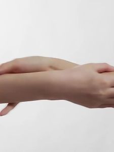 Dear Irean Unique Irene Antiperspirant Deodorant Light Fragrance Roll-on Sweat Liquid for Men and Women Genuine Perfume