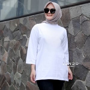 Terlaris Kaos Basic Kaos Oversize Panjang Lengan 7/8 Belah Pinggir Kaos Jundo Kaos Wanita Dewasa Atasan Muslimah Jumbo Hijab Style OOTD / Trends Store