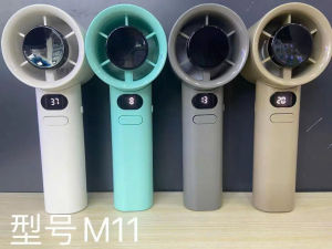 Quạt cầm tay mini nhiều cấp độ gió tiện lợi dễ mang theo.