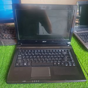 Laptop Acer Aspire 4738G DDR3 ram 2GB màn hình 14 inch bảo hành 1 năm
