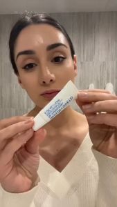Kem dưỡng ẩm môi MALIN+GOETZ Gel dưỡng ẩm môi với hỗn hợp axit béo dưỡng chất Bảo vệ lâu dài cho môi khô Chay Không thử nghiệm trên động vật Không mùi hương vị Mojito SPF(0.35FlOz.)