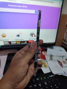 XIXIU Pensil Alis dengan SISIR dan Serutan / Celak / Eyebrow Pencil