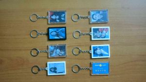 custom gantungan kunci akrilik minimalis dua sisi sehari jadi/ gantungan kunci kotak/ ganci souvenir