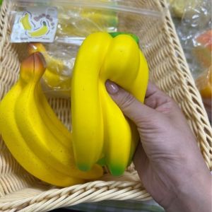 Hot Selling Cute Fruit Banana Squishy Stress Balls Fidget Sensory Toy Squeeze Stress Relief Hand Toy Anti-Anxiety Gift for Friends