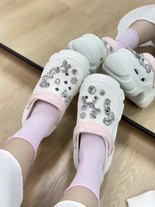 [Free Shipping] WomenS Thick-Soled Clogs 2025 New Summer Outdoor Sandals Beach Shoes Non-Slip Odor-Resistant Closed-Toe Slippers