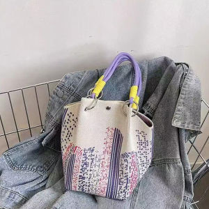 B.LIVEM ⚡️การจัดส่ง 2-3 วัน⚡️กระเป๋าโทรศัพท์ถักการ์ตูนกระเป๋าถือความจุขนาดใหญ่สำหรับสุภาพสตรีกระเป๋าขนาดเล็กแบบสบาย ๆ ทุกวันกระเป๋าถักแบบพกพาความจุขนาด