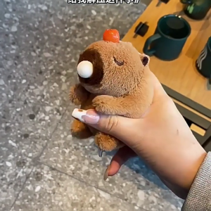 Fun Capybara Backpack Ornament with Keyring Squeeze Toy Soft Practical Keychain Key Holder for Animal Enthusiasts