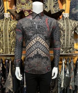 Kemeja Batik Lengan Panjang Slimfit Pria Dewasa Modern 2024