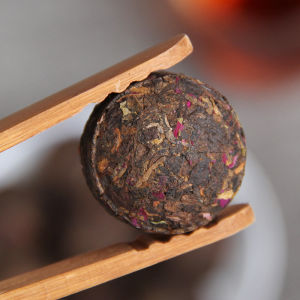 100g Floral‑Rose Aroma Ripe Pu‑er Mini Tuo Tea Jar Pack Compact Household Daily Sipping Tea