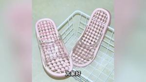 [Free Shipping] Non-slip summer bathroom slippers for women quick-dry massage hollow design indoor couples flat comfortable shoes