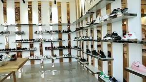 2024 Spring and Autumn Large Size Mens British Style Leather Shoes Mens White Slip-On Leather Shoes Mens Casual Shoes for Autumn