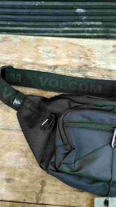 Tas Waistbag Distro Volcom Slempang Pria Distro Volcom Original Murah