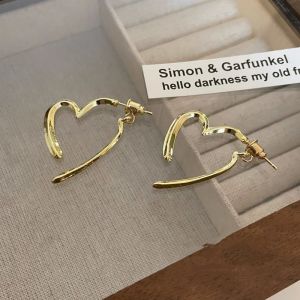 Minimalist Heart Stud Earrings Hypoallergenic S925 Silver Posts for Women Essential for Work Dates