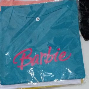 Kaos Anak Perempuan Barbie Crew Neck: Spesifikasi & Ukuran