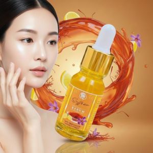 GLOWING SERUM SAFFRON 10ML WITH VITAMIN C BPOM MENCERAHKAN WAJAH MENGURANGI JERAWAT PERAWATAN WAJAH SERUM SAFFRON VIT C SERUM GLOWING PENCERAH WAJAH